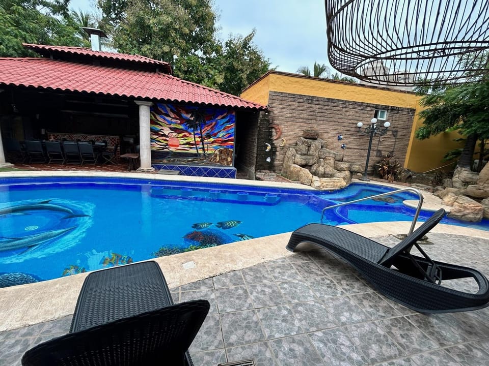 Swimming pool