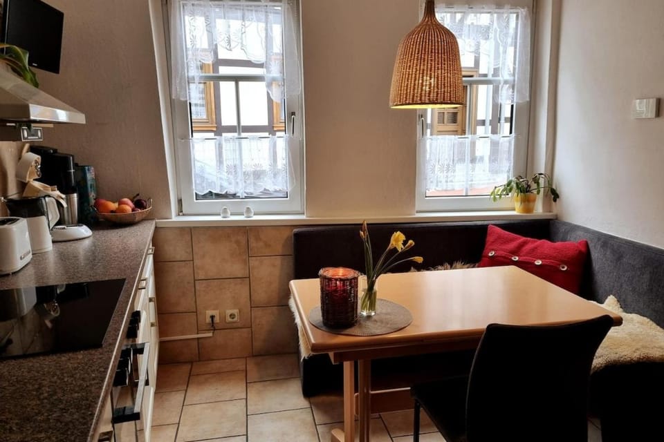 TV and multimedia, Kitchen or kitchenette, Dining area
