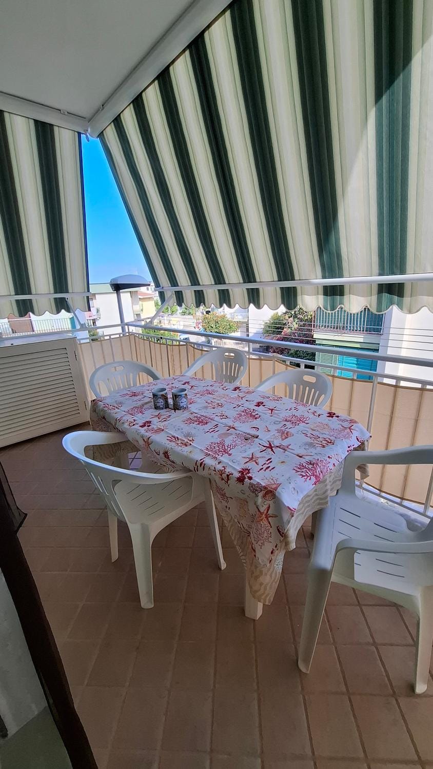 Balcony/Terrace, Balcony/Terrace