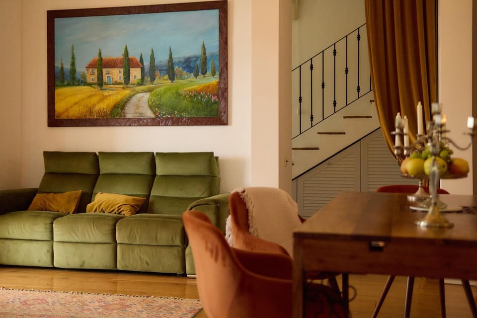 Living room, Seating area, Dining area