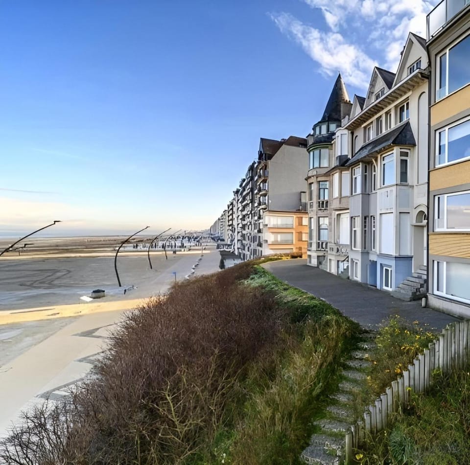 Property building, Sea view