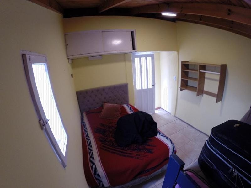 Casa FARO 3 a 4 peronas Apto Jovenes 200 metros mar Apartment in Mar del Plata