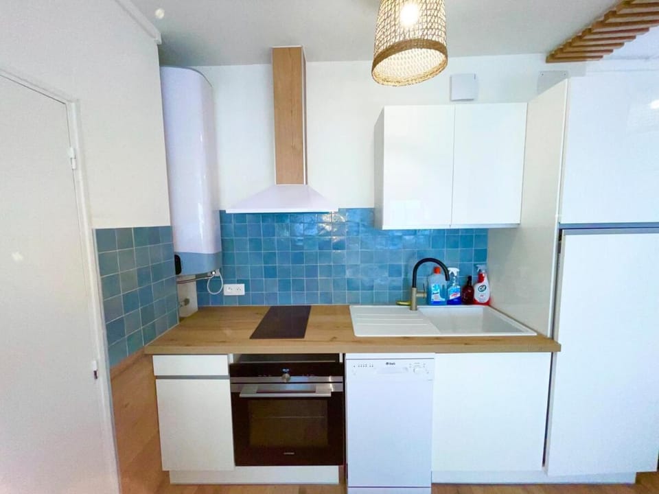 Geneva Modern Motel Apartment in Canton of Geneva