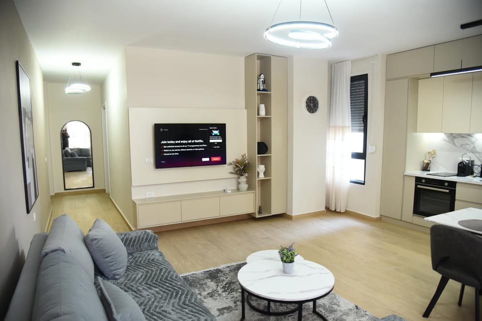 Living room, Dining area, pet friendly