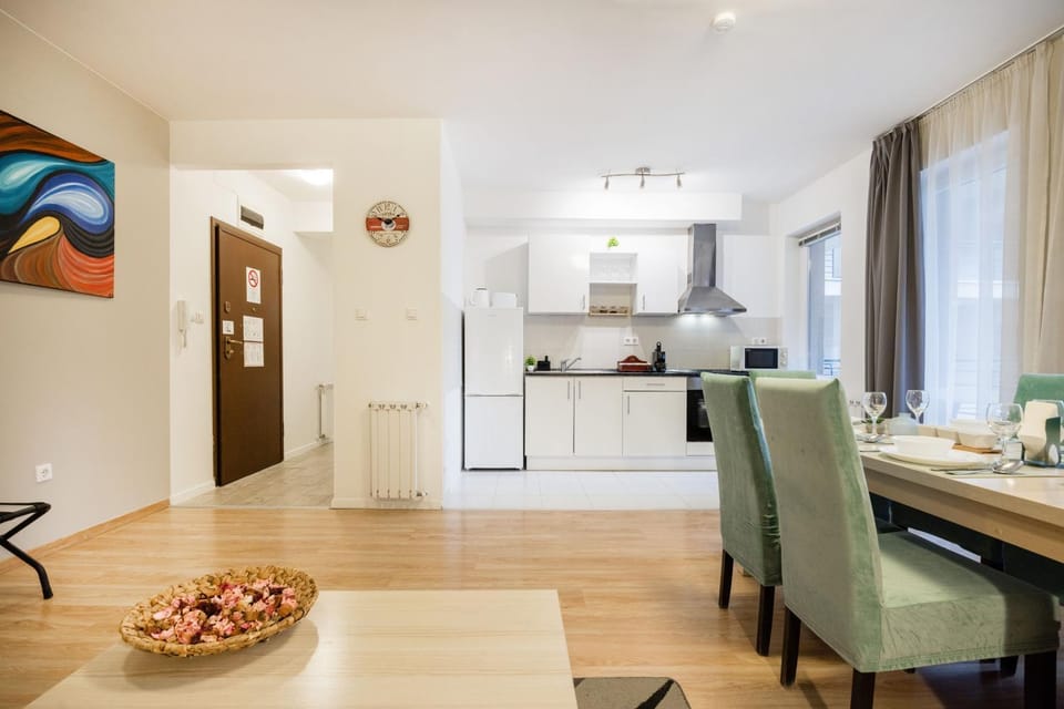 Kitchen or kitchenette, Living room, Dining area