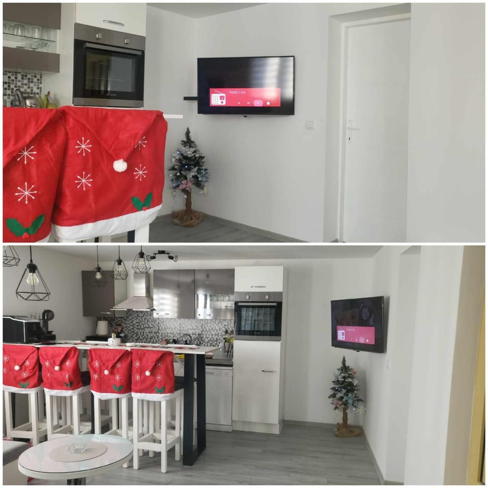 TV and multimedia, Dining area, oven, stove