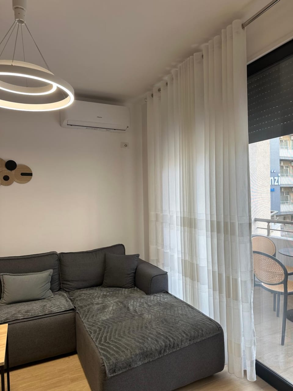 TV and multimedia, Balcony/Terrace, Living room, Seating area, Dining area, air conditioner