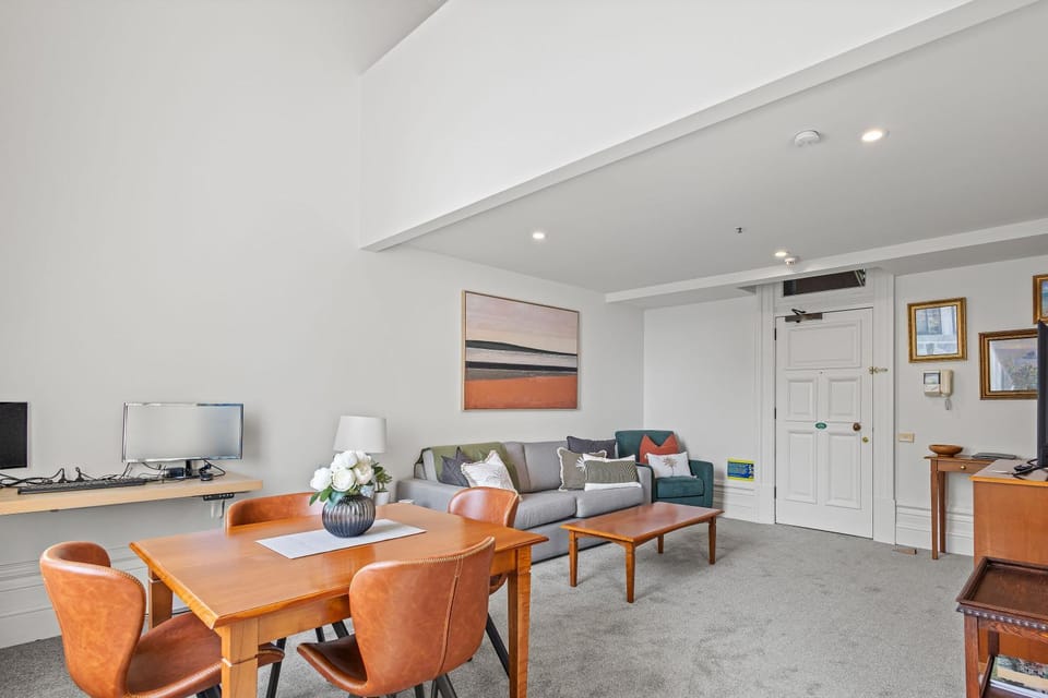 Living room, Dining area