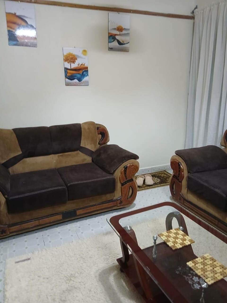 Living room, Seating area