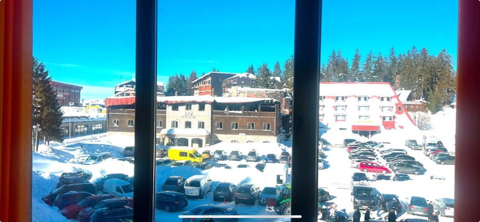 Day, Location, Parking