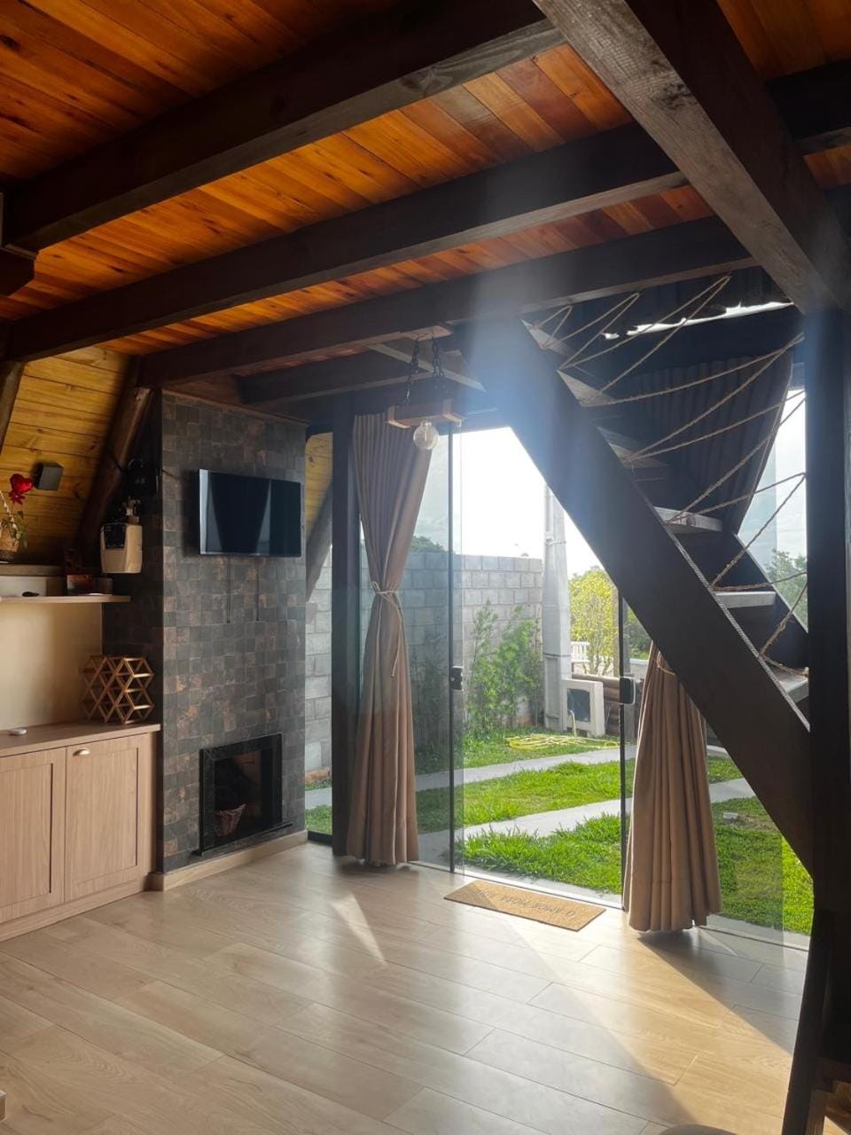 Nova cabana com jacuzzi perto do mar House in State of Santa Catarina