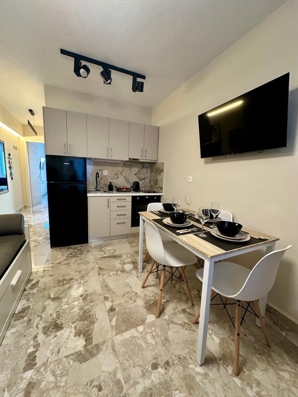 Living room, Dining area