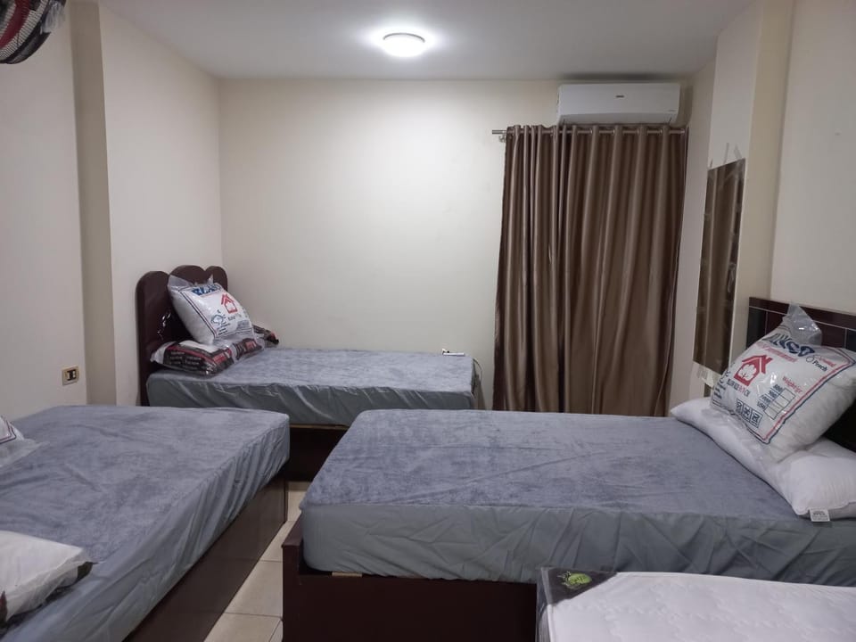 شقة فندقية على البحر منطقة القيادات 2 Apartment in Hurghada
