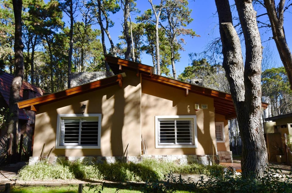 Casa hermosa en bosque de Mar Azul House in Mar Azul