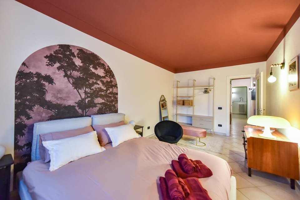Bed, Photo of the whole room, Bedroom, towels, wardrobe