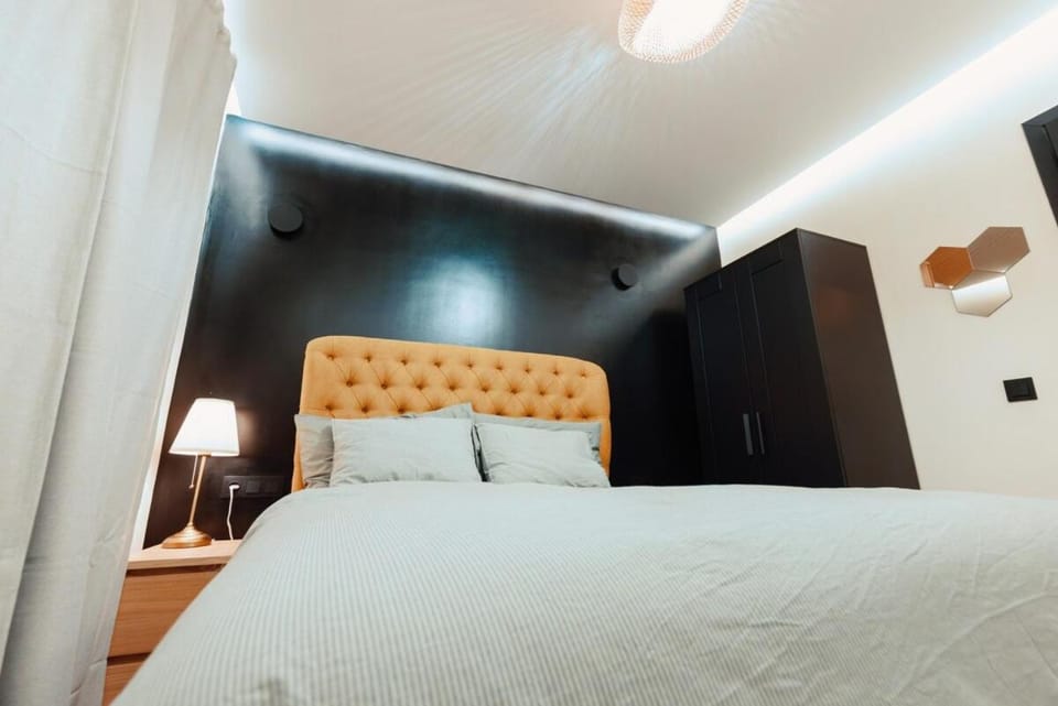 Bed, Photo of the whole room, Bedroom, wardrobe