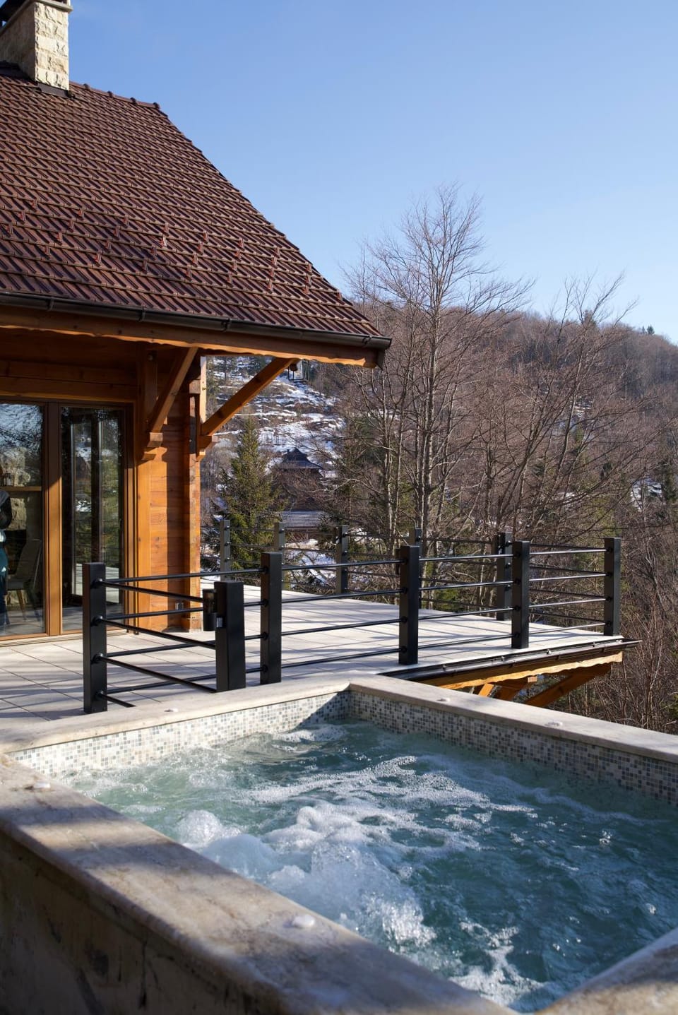 Property building, Day, Hot Tub