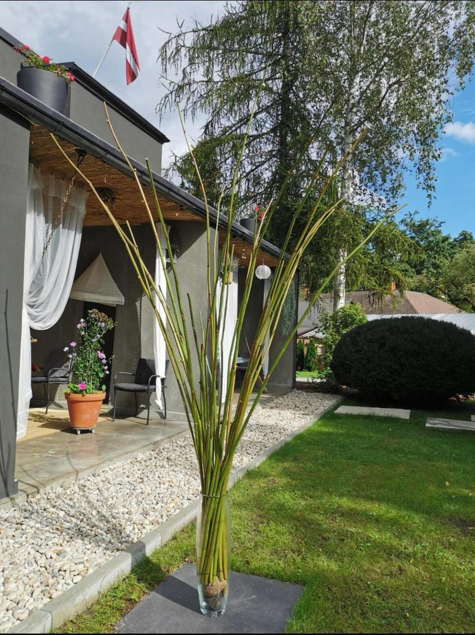 Property building, Garden, Garden