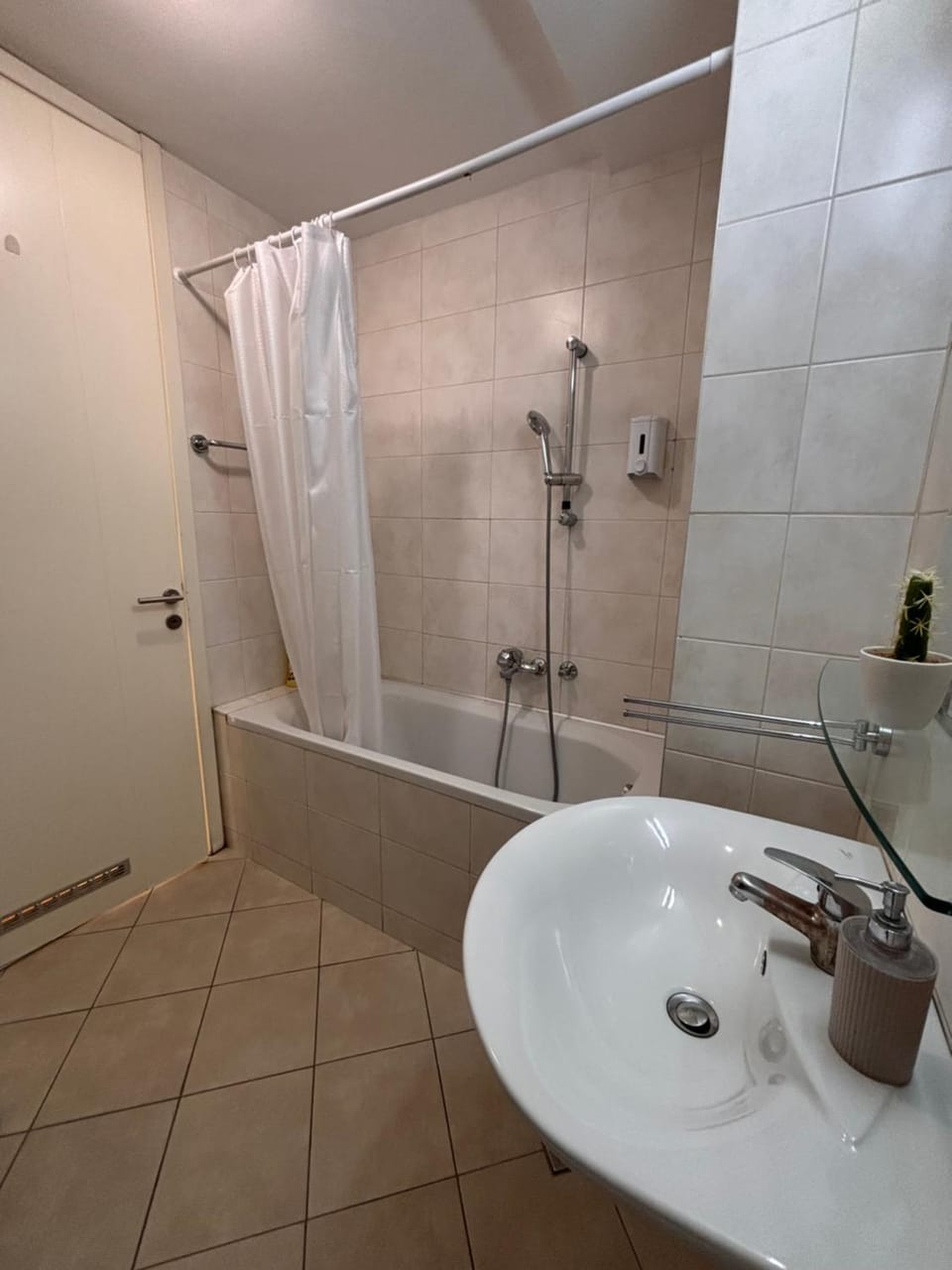 Shower, Bathroom, Bath