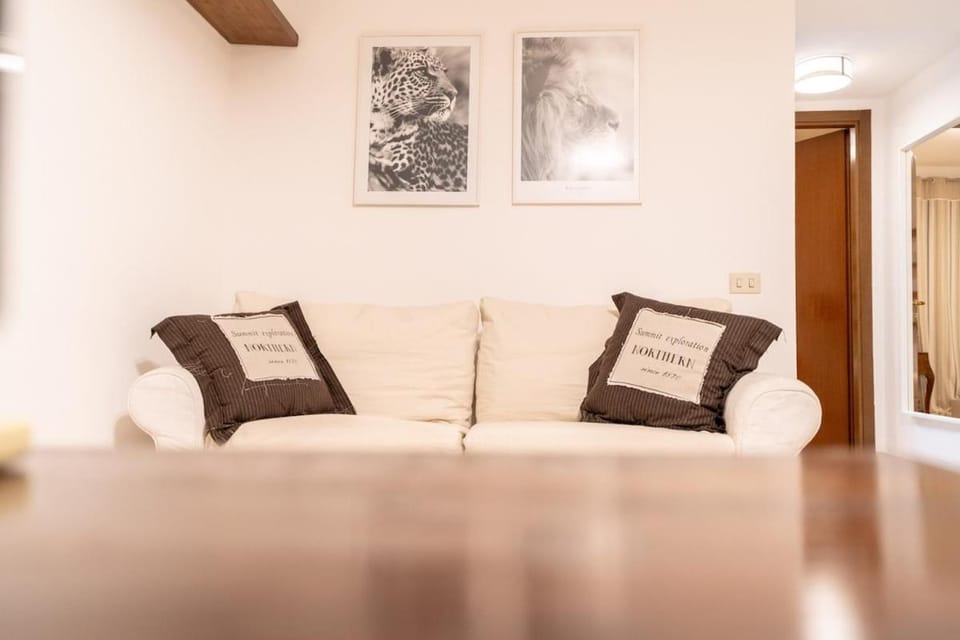 Oasi Confortevole nel cuore di Milano - MM3 Apartment in Milan