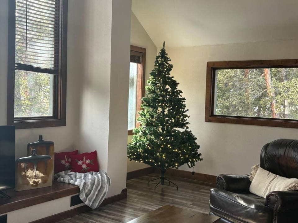 Living room, Decorative detail