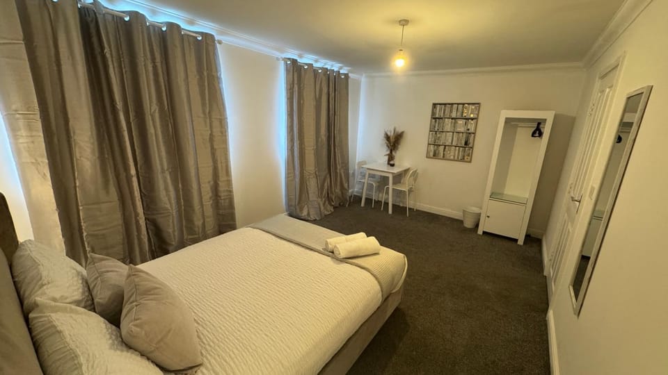 Big Confort, Shared House Bed and Breakfast in Bristol