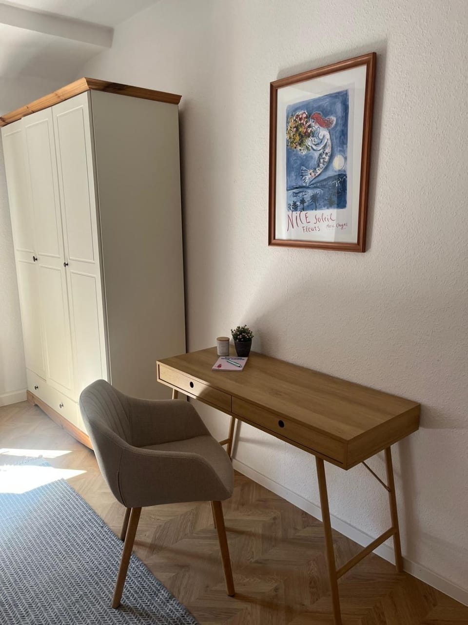 Bedroom, wardrobe