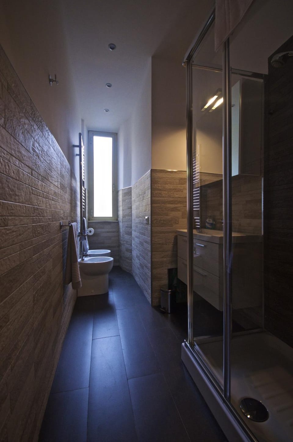 Day, Bathroom
