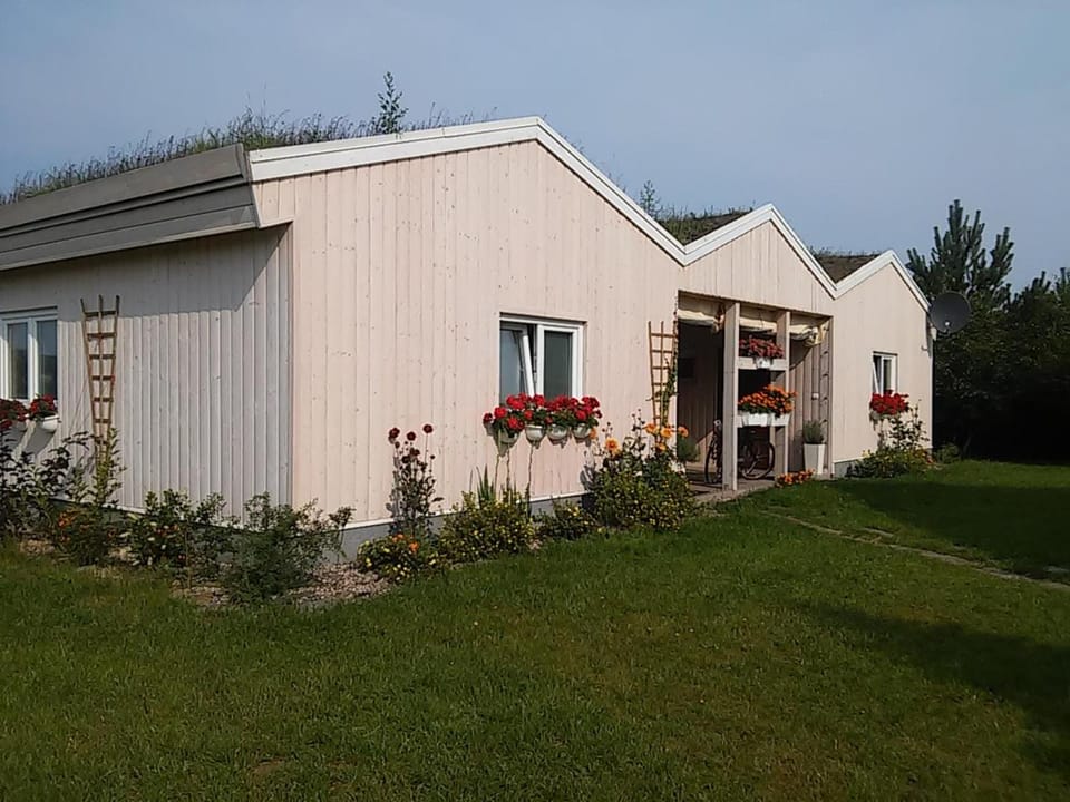 Property building, Garden
