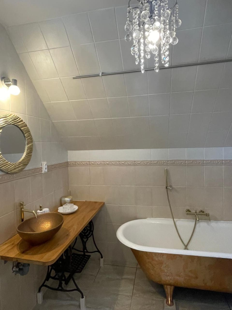Bathroom, Bath