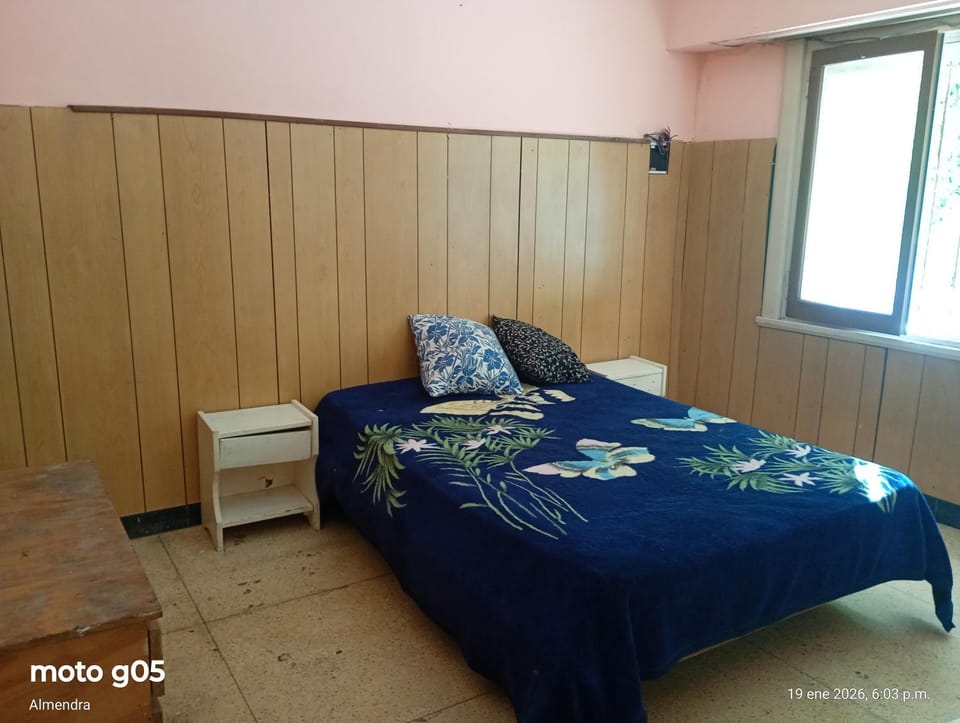Refugio basico para hasta 10 personas House in Mar del Plata