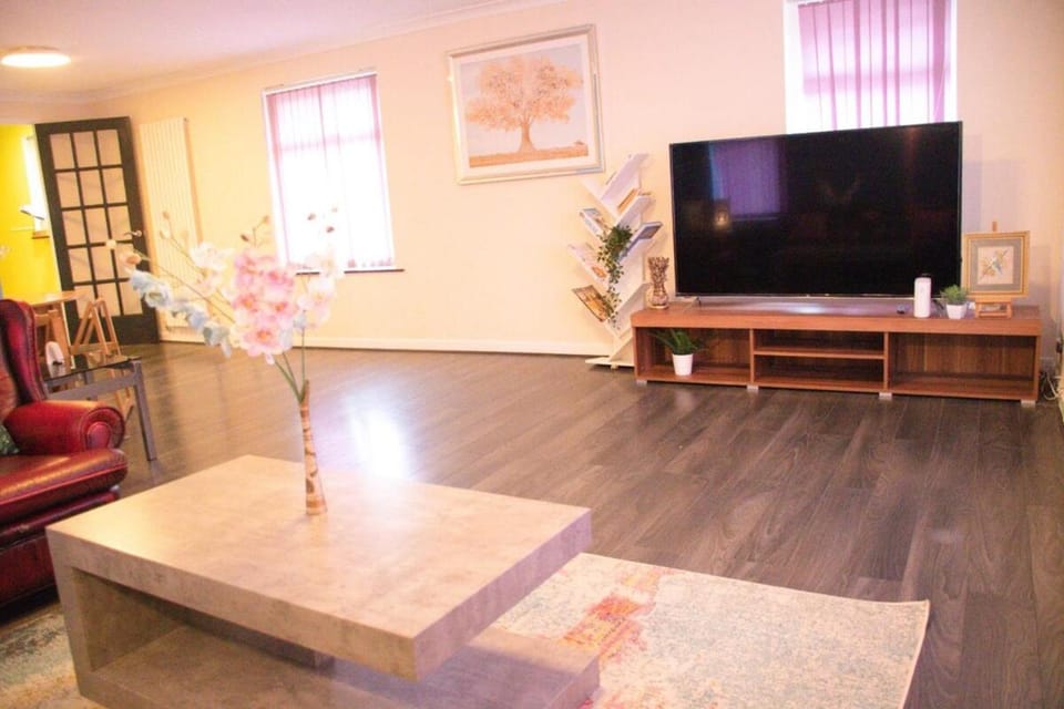 TV and multimedia, Living room