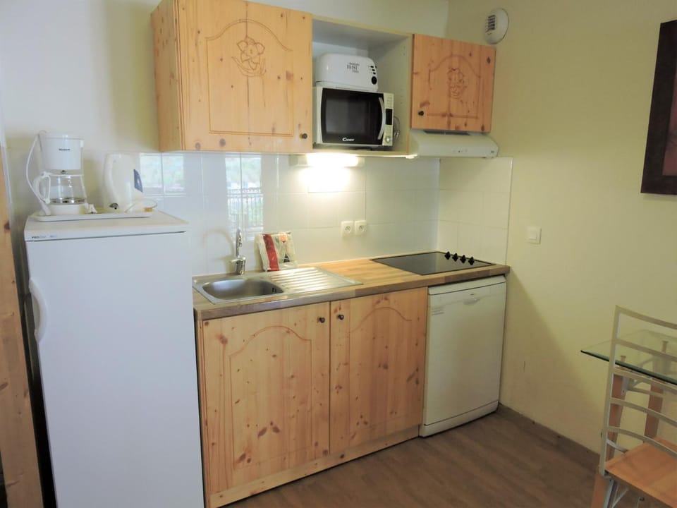 Property building, Kitchen or kitchenette, Other