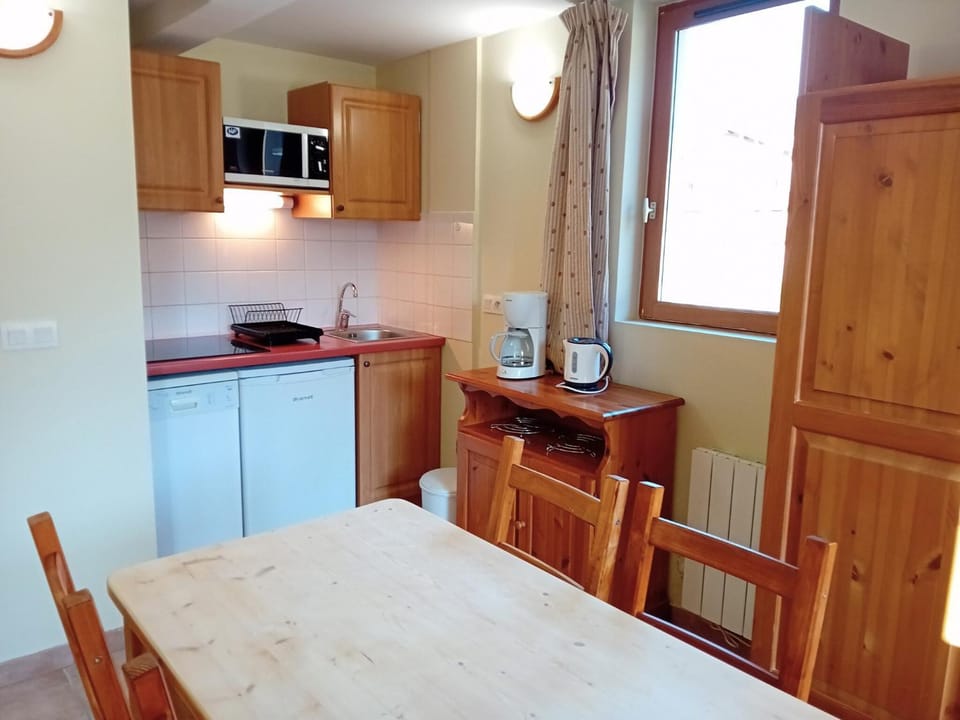 Property building, Kitchen or kitchenette, Other
