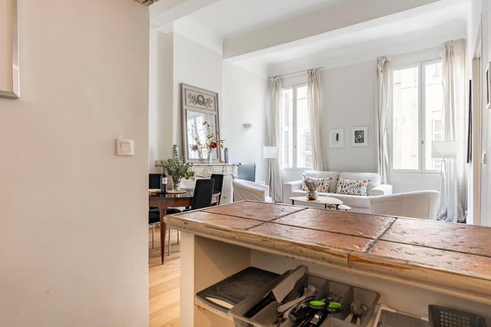Bel appartement près du Cours Mirabeau Apartment in Aix-en-Provence