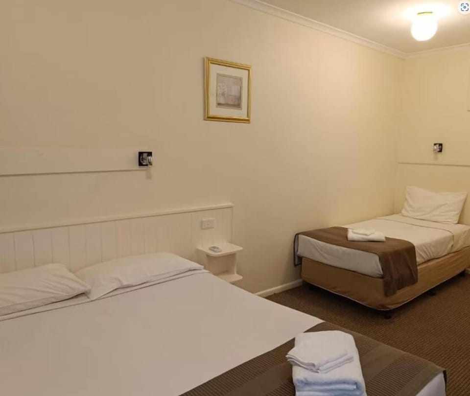Lazy River Motor Inn Motel in Swan Hill