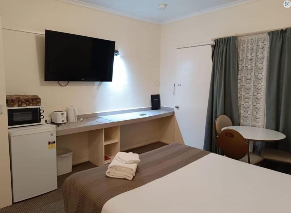 Lazy River Motor Inn Motel in Swan Hill