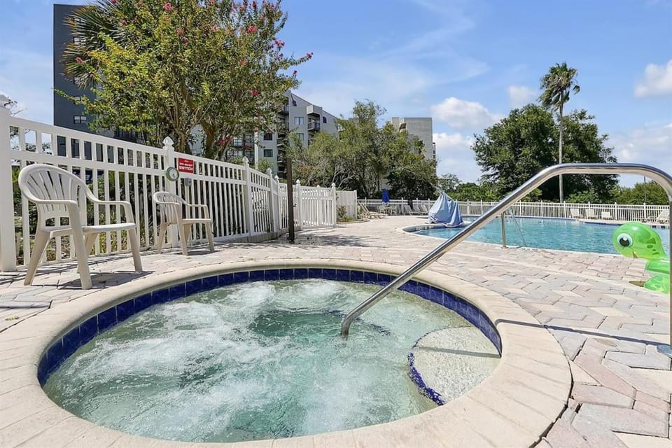 6165 CARRIER DR #1212 ORLANDO 1BED Apartment in Orlando