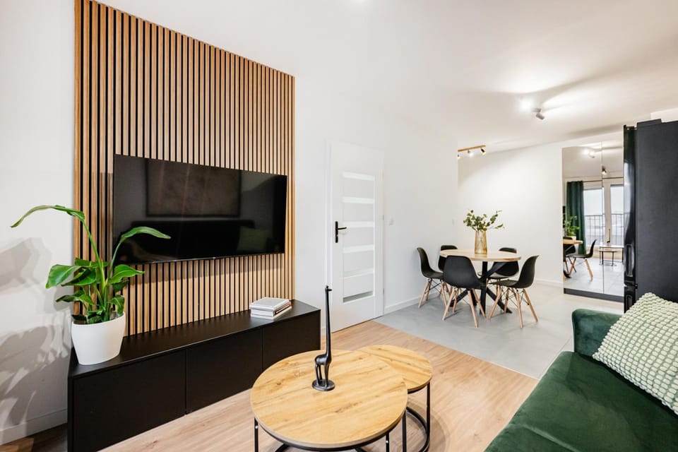 TV and multimedia, Living room, Dining area