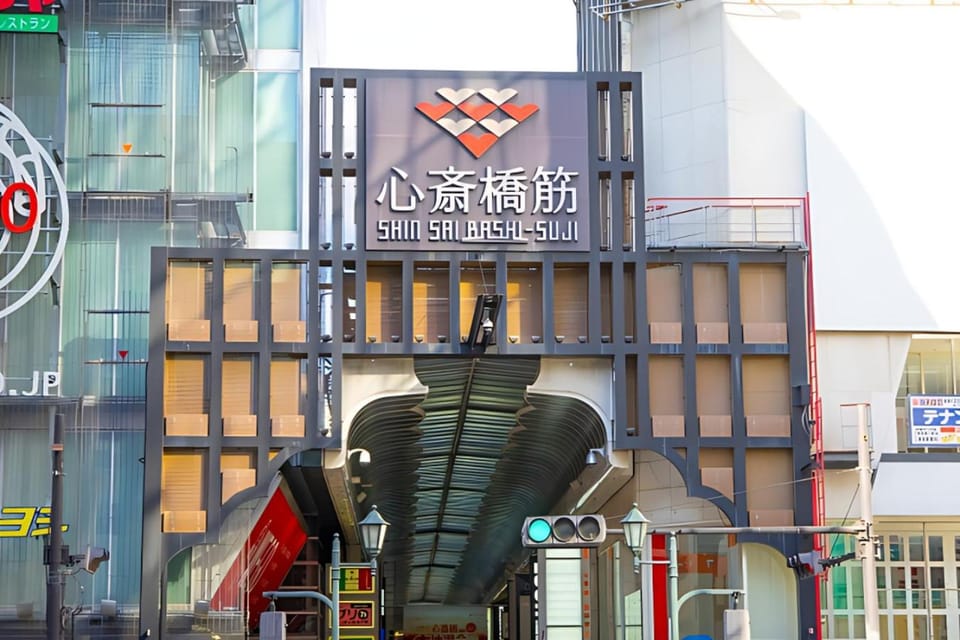 Nearby landmark, Off site, Location