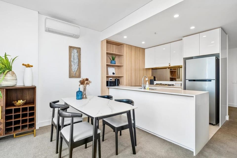 Waterview 1bedroom Plus Study Room at Wentworth Point Apartment in Sydney