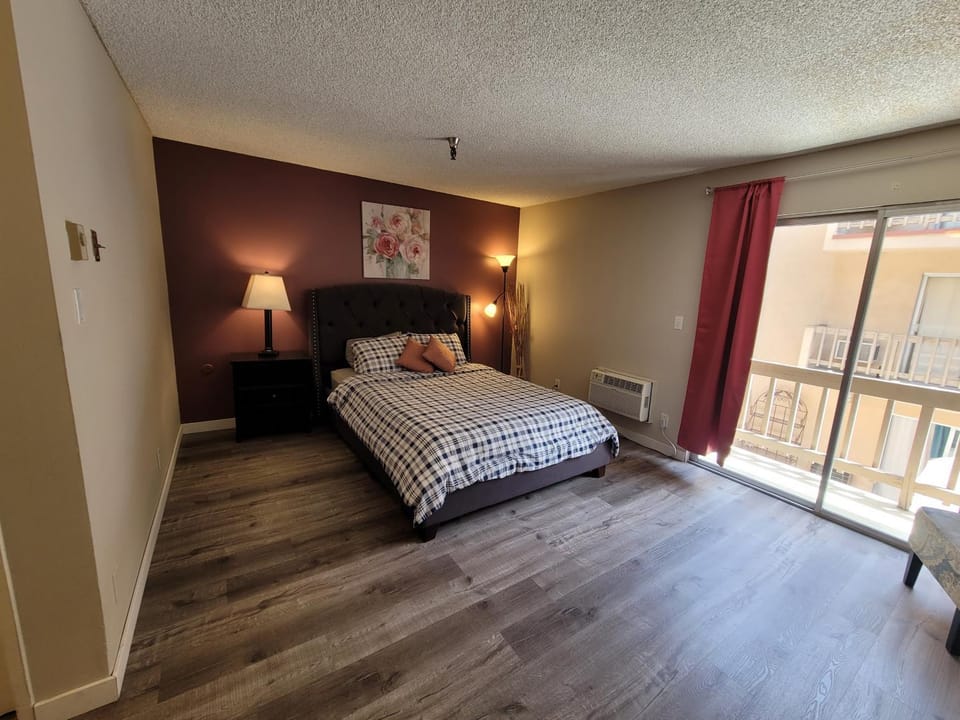 Beverly Hills Suite Apartment in Beverly Hills