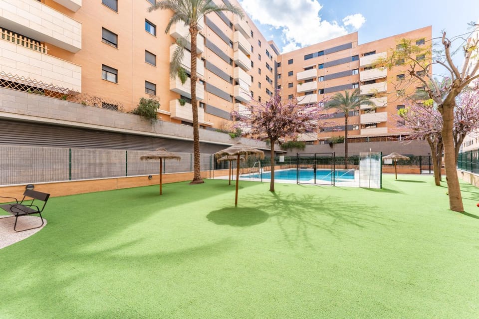 Property building, Garden view, Pool view, Swimming pool