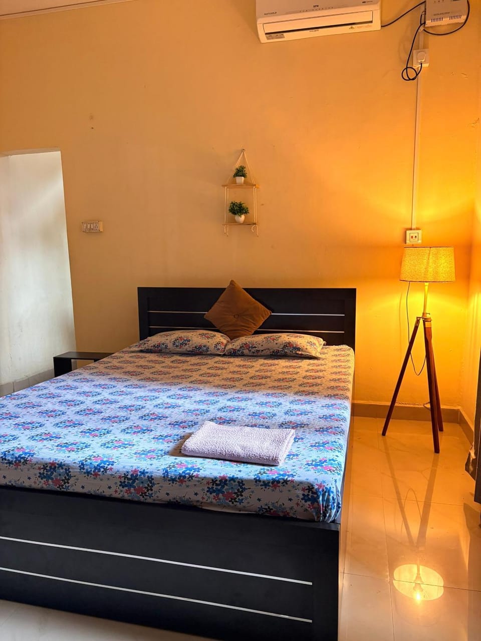 Reeha's Aashray homestay - Personal 1BHK city abode Apartment in Bangladesh