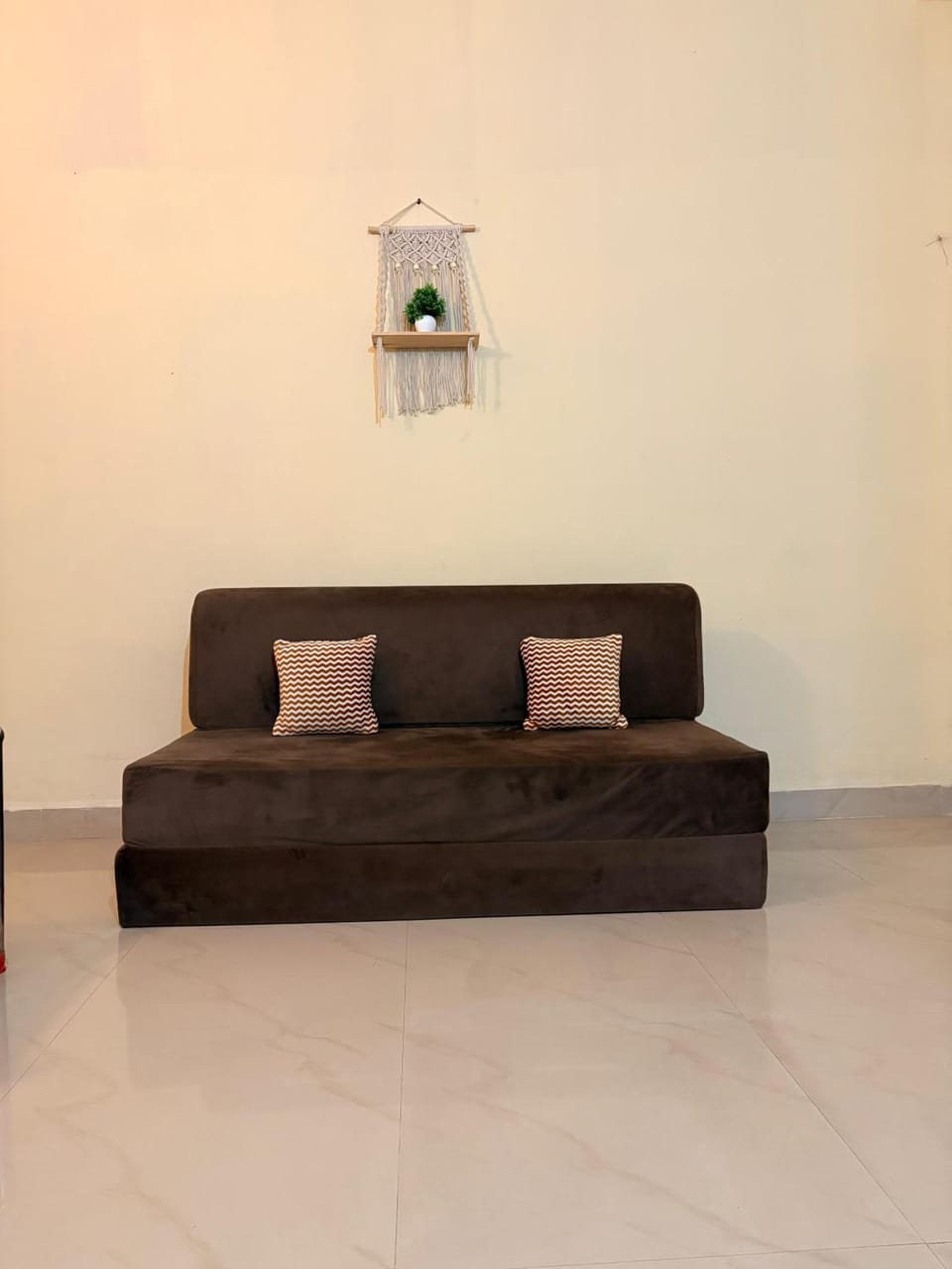 Reeha's Aashray homestay - Personal 1BHK city abode Apartment in Bangladesh