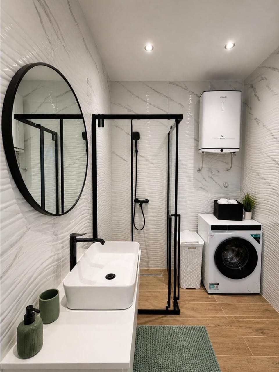 Bathroom, towels, washing machine