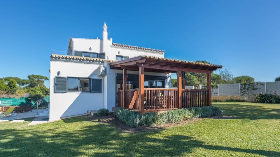 Property building, Patio, Garden, Garden view