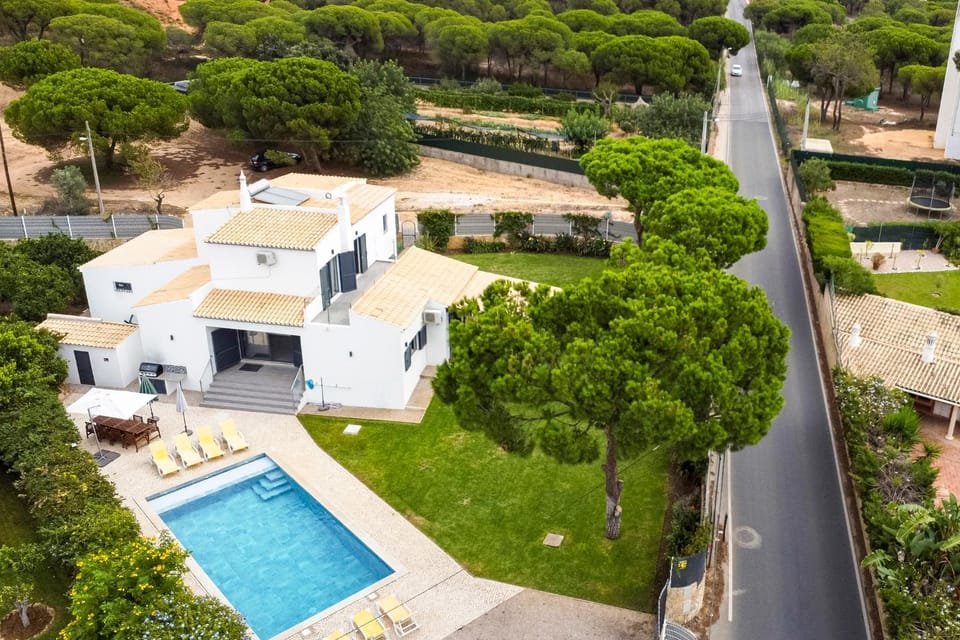 Property building, Bird's eye view, Other, Street view