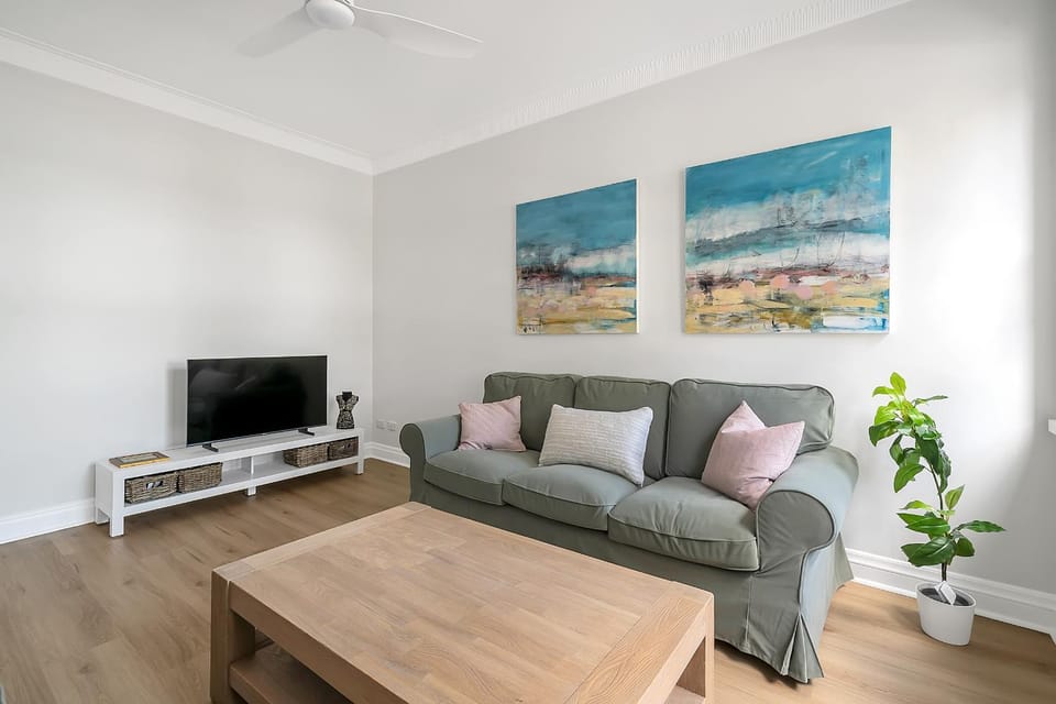 TV and multimedia, View (from property/room), Living room, Seating area