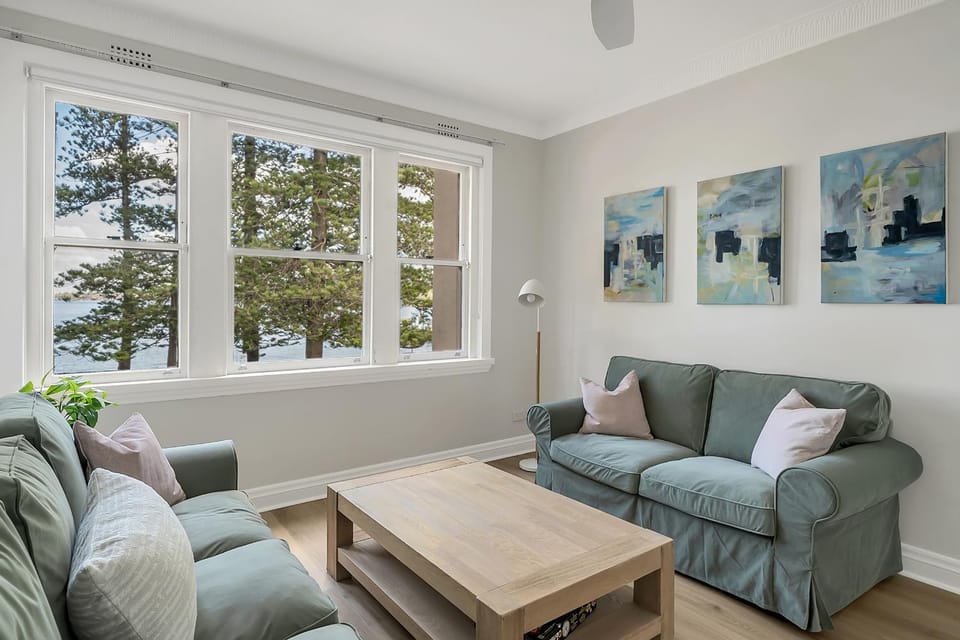 View (from property/room), Living room, Seating area